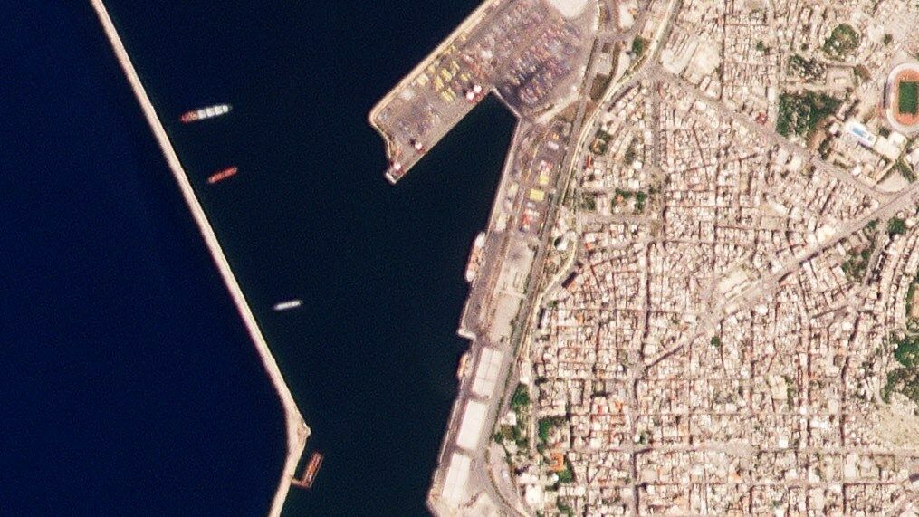 Ruská loď zřejmě plná kradeného obilí z Ukrajiny zakotvila v Sýrii